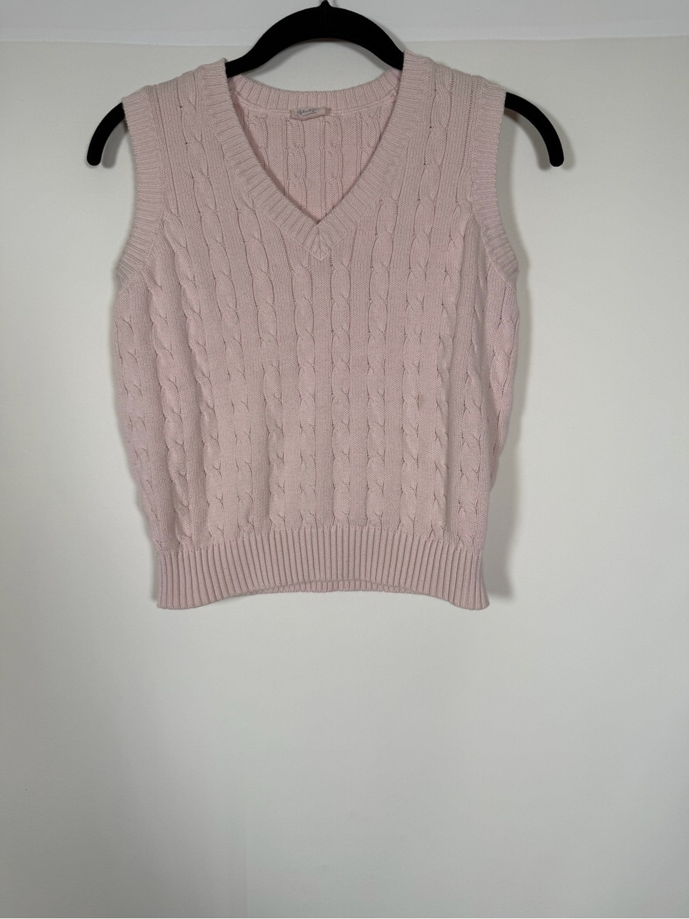 Women’s Cable Knit‎ V-Neck Sweater Vest - Light Pink - Chunky, Fisherman